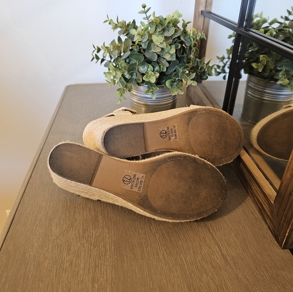 SODA Tan Platform Espadrilles Sz 7.5 - Picture 5 of 7